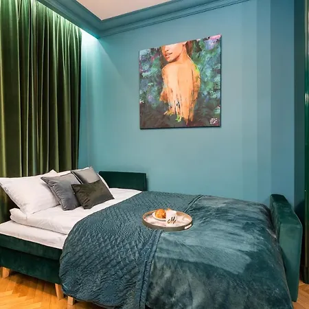 Rent Like - Plac Konstytucji 3 * Warsaw