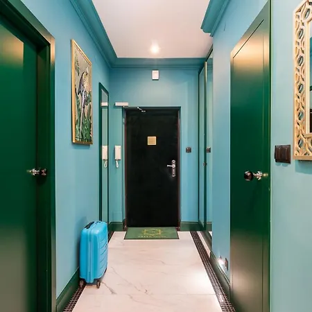 Rent Like - Plac Konstytucji 3 *